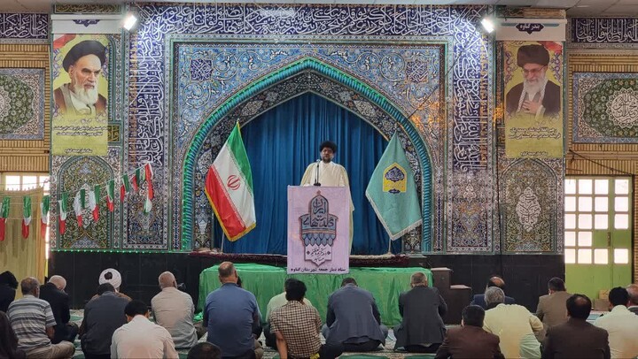 نماز جمعه گناوه به روایت تصویر