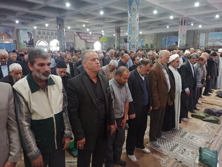 تصاویر/ نمازعبادی سیاسی جمعه کاشان