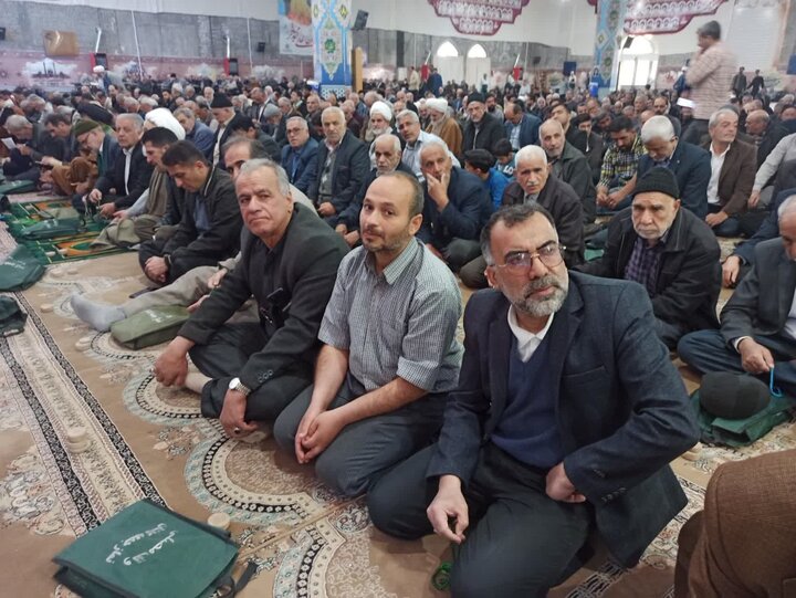 تصاویر/ نمازعبادی سیاسی جمعه کاشان