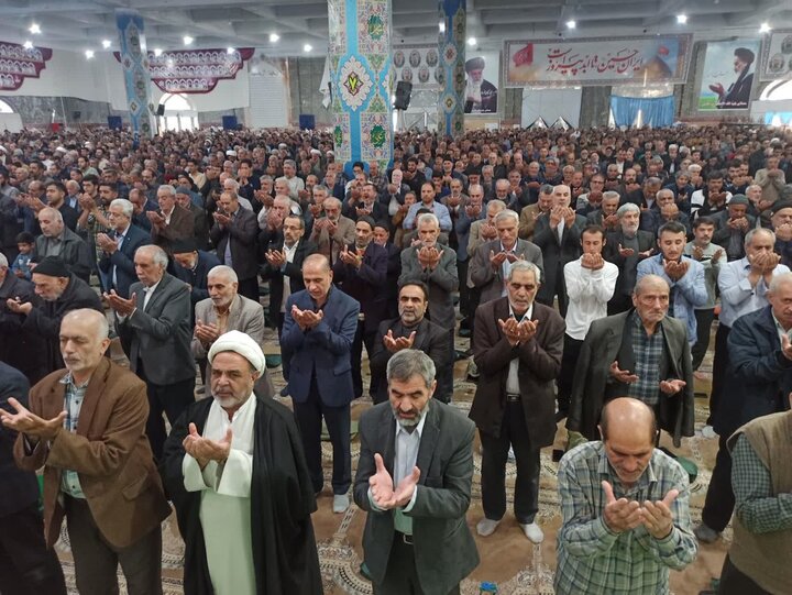 تصاویر/ نمازعبادی سیاسی جمعه کاشان