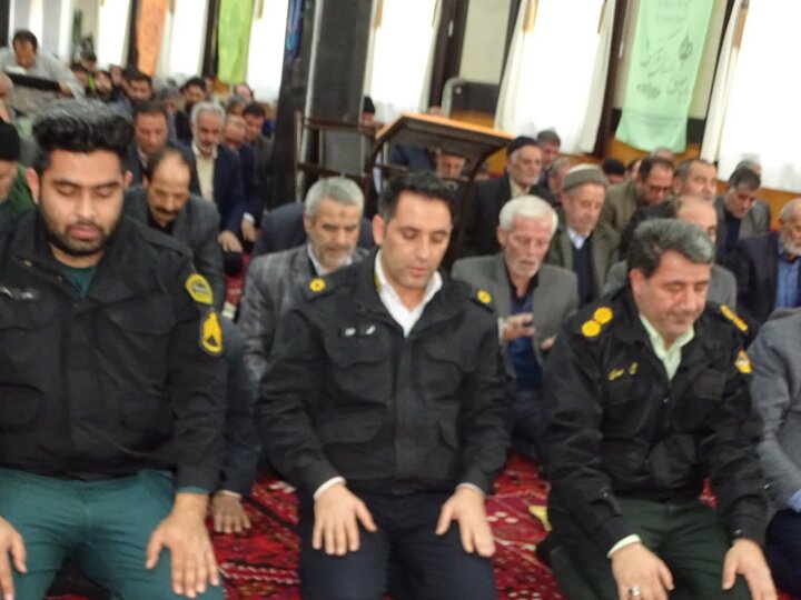 تصاویر/ نماز جمعه ۲۴ بهمن چهاربرج