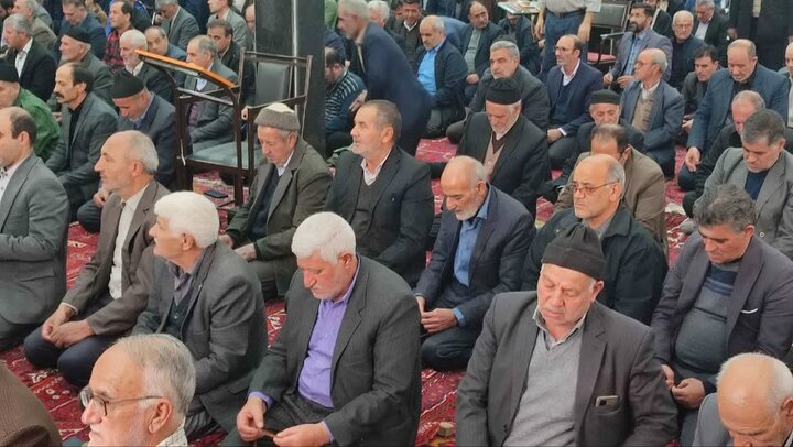 تصاویر/ نماز جمعه ۲۴ بهمن چهاربرج