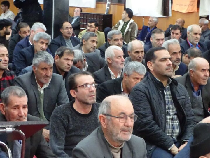 تصاویر/ نماز جمعه ۲۴ بهمن چهاربرج