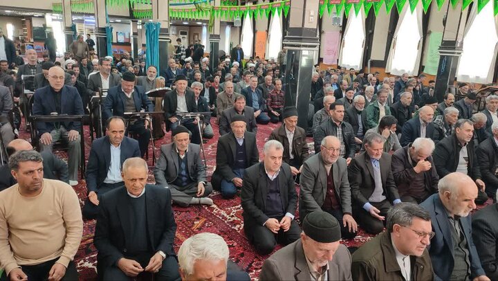 تصاویر/ نماز جمعه ۲۴ بهمن چهاربرج