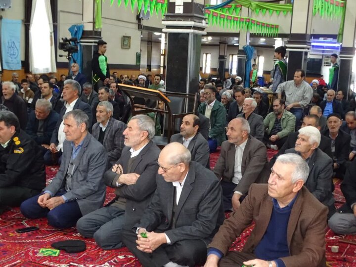 تصاویر/ نماز جمعه ۲۴ بهمن چهاربرج