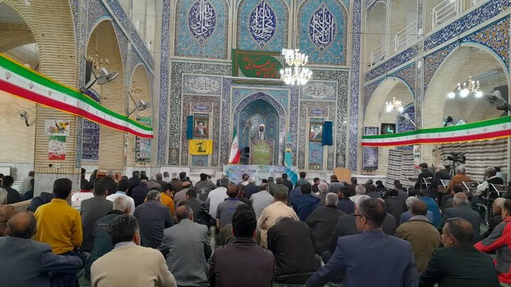 تصاویر/ اقامه نمازجمعه شهر راین