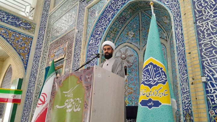 تصاویر/ اقامه نمازجمعه شهر راین