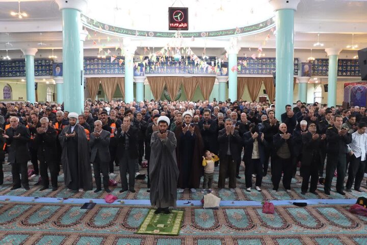 تصاویر/ نماز جمعه ۲۴ بهمن تکاب
