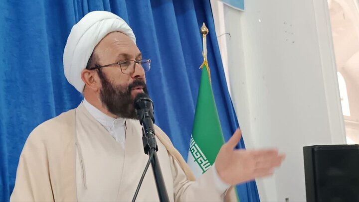 تصاویر/ اقامه نمازجمعه شهر بردسیر