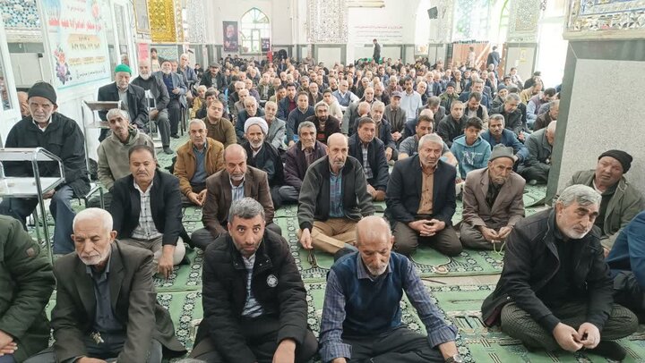 تصاویر/ اقامه نمازجمعه شهر بردسیر