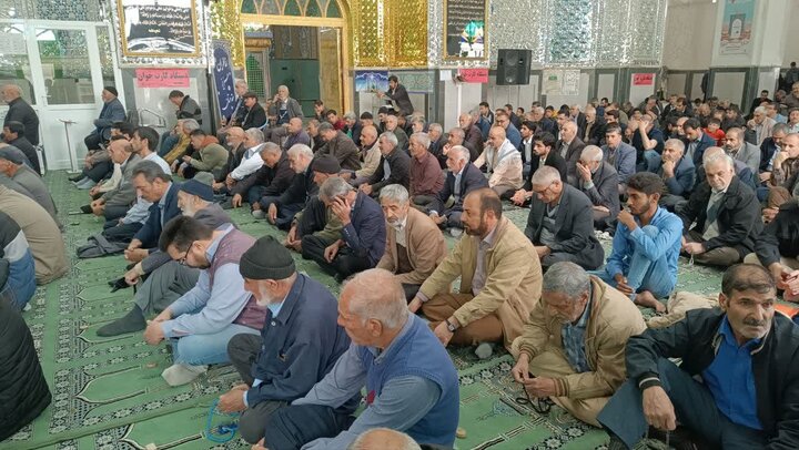 تصاویر/ اقامه نمازجمعه شهر بردسیر