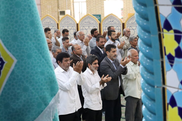 تصاویر/ شکوه نمازجمعه در بندر دیّر