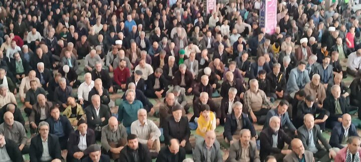 تصاویر/اقامه نماز عبادی سیاسی جمعه در ساوه