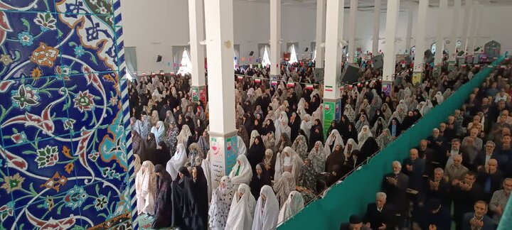 تصاویر/اقامه نماز عبادی سیاسی جمعه در ساوه