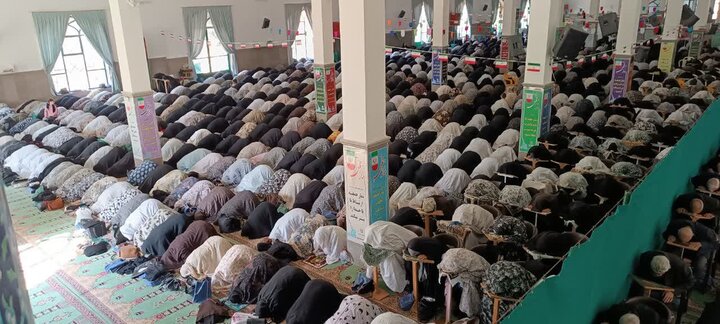 تصاویر/اقامه نماز عبادی سیاسی جمعه در ساوه