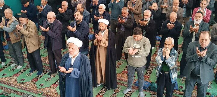 تصاویر/اقامه نماز عبادی سیاسی جمعه در ساوه