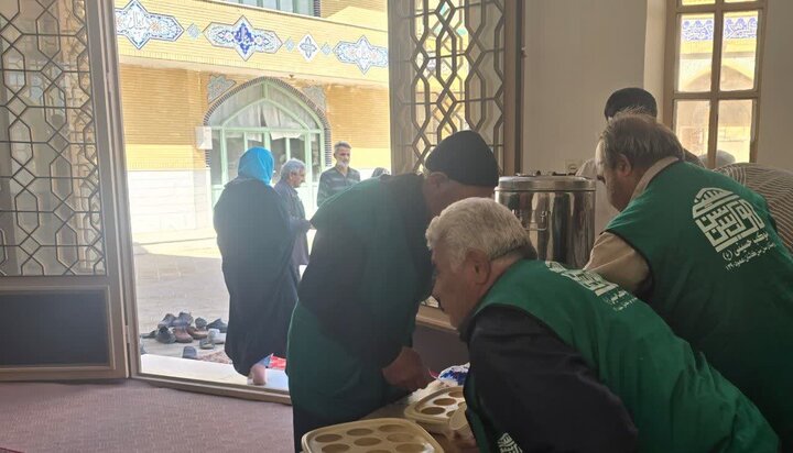 تصاویر/ نماز جمعه عبادی سیاسی منطقه مشکات