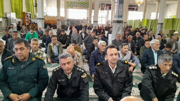 تصاویر| مراسم عبادی، سیاسی نماز جمعه سرایان