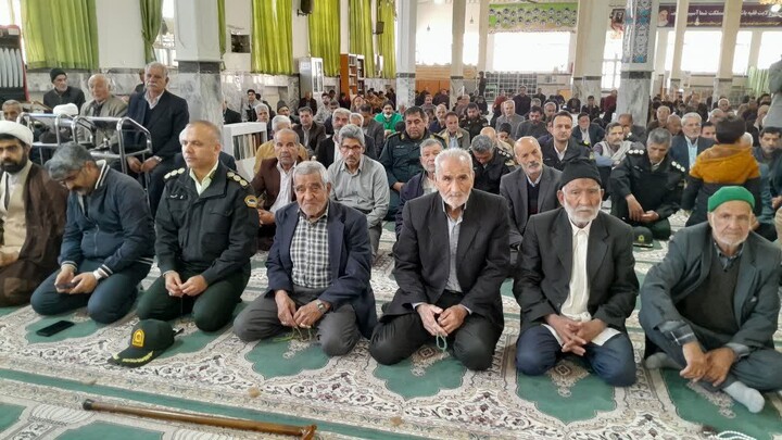 تصاویر| مراسم عبادی، سیاسی نماز جمعه سرایان