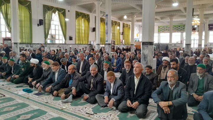 تصاویر| مراسم عبادی، سیاسی نماز جمعه سرایان