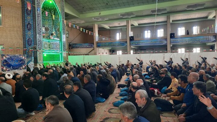 تصاویر/اقامه نماز عبادی سیاسی جمعه در خمین