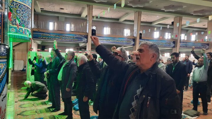 تصاویر/اقامه نماز عبادی سیاسی جمعه در خمین