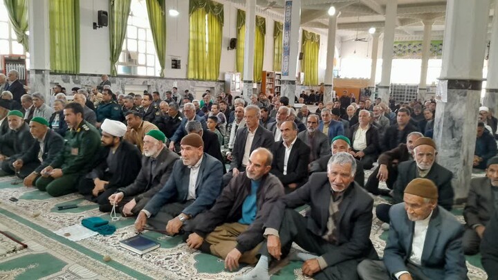 تصاویر| مراسم عبادی، سیاسی نماز جمعه سرایان