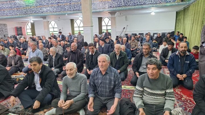 تصاویر/اقامه نماز عبادی سیاسی جمعه در ترکمنچای