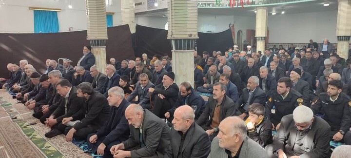 تصاویر/اقامه نماز عبادی سیاسی جمعه در لیلان