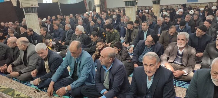 تصاویر/اقامه نماز عبادی سیاسی جمعه در لیلان