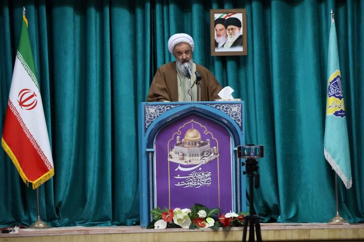 تصاویر/اقامه نماز عبادی سیاسی جمعه در مرند