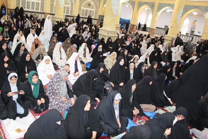 تصاویر/اقامه نماز عبادی سیاسی جمعه در بناب