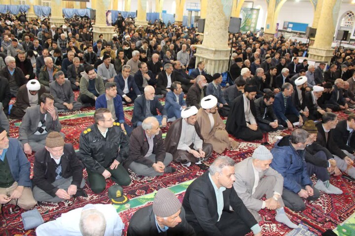 تصاویر/اقامه نماز عبادی سیاسی جمعه در بناب