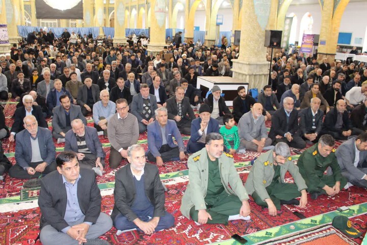 تصاویر/اقامه نماز عبادی سیاسی جمعه در بناب