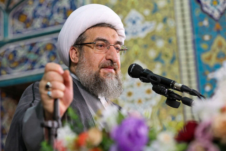 تصاویر/اقامه نماز عبادی سیاسی جمعه در تبریز