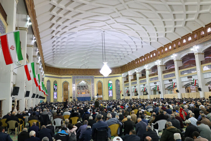 تصاویر/اقامه نماز عبادی سیاسی جمعه در تبریز