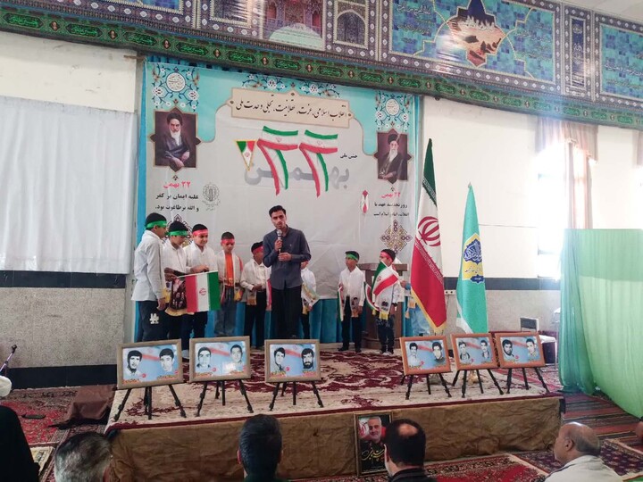 تصاویر| برگزار مراسم نماز جمعه خوسف