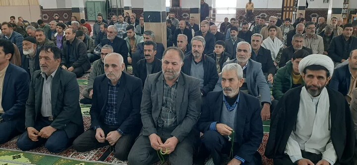 تصاویر/اقامه نماز عبادی سیاسی جمعه در دندی