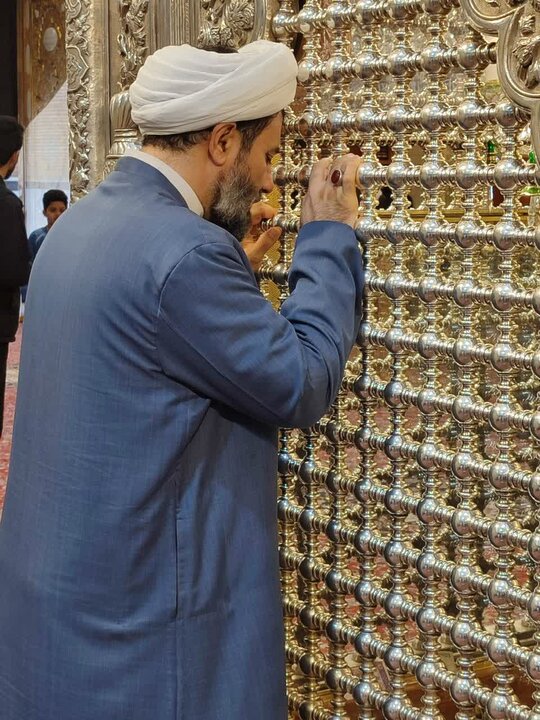 تصاویر/ زیارت اماکن مقدس کربلا توسط طلاب و روحانیون کردستان