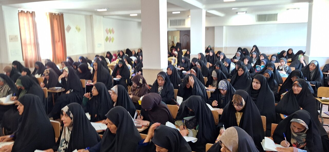 برگزاری دوره توانمندسازی عفاف حجاب در یاسوج برگزار شد