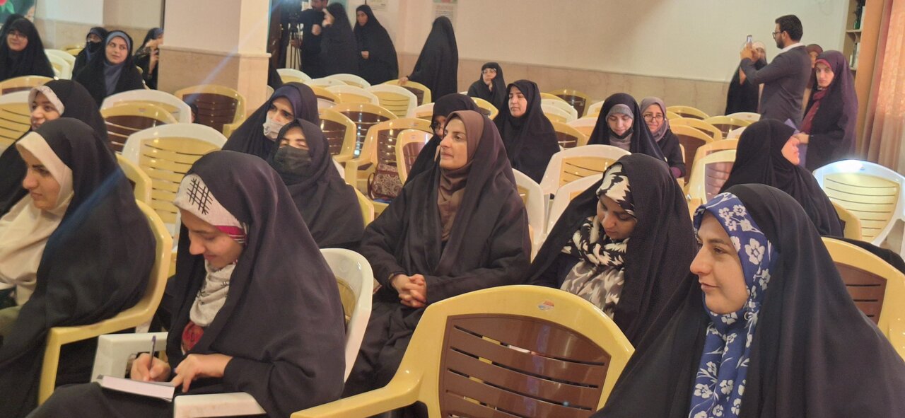 برگزاری دوره توانمندسازی عفاف حجاب در یاسوج برگزار شد