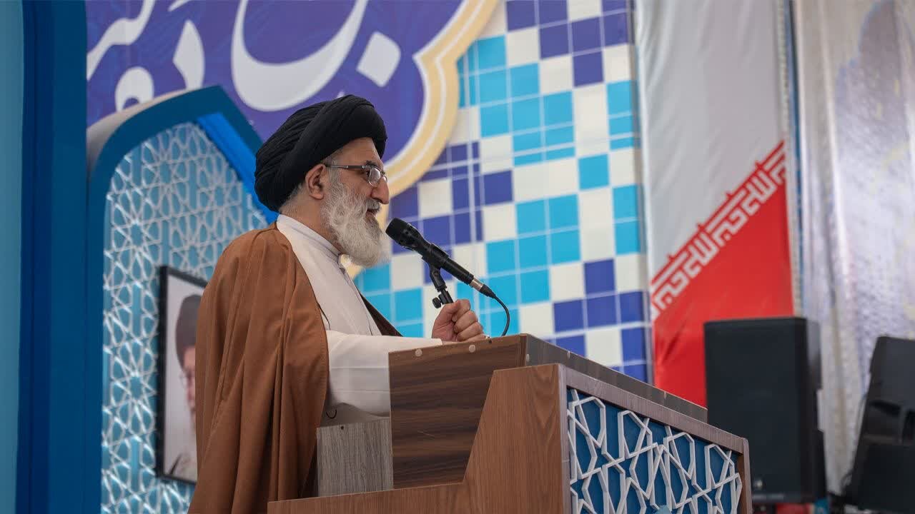 همراهی مردم، مسئولیت مسئولان را دوچندان می‌کند/رئیس‌جمهور مسئولان ناکارآمد را کنار بگذارد