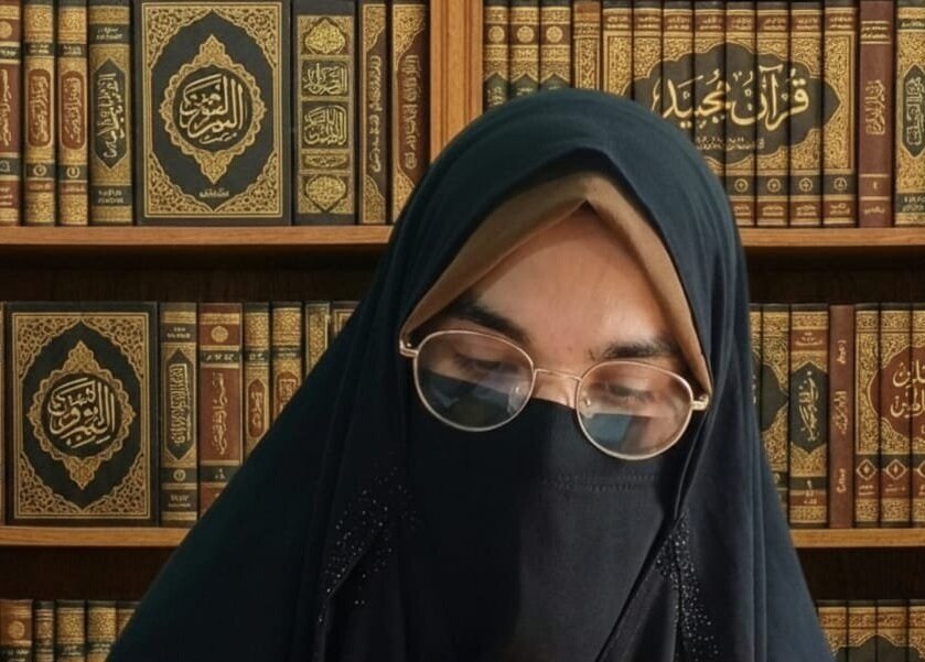 तक़लीद सिर्फ़ इंसान का सुधार नहीं है, बल्कि उम्मत की दिमागी सुरक्षा का भी एक ज़रिया है, सुश्री बुशरा फ़ातिमा