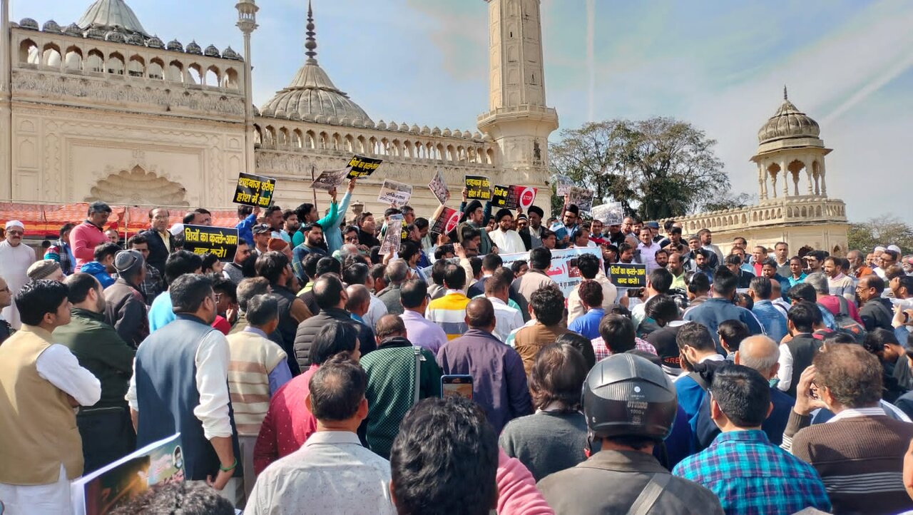 برگزاری اعتراض گسترده در لکهنو علیه کشتار شیعیان پاکستان