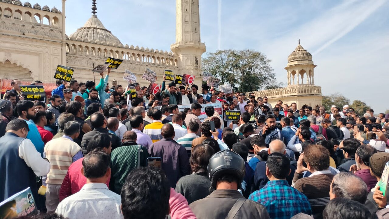 برگزاری اعتراض گسترده در لکهنو علیه کشتار شیعیان پاکستان