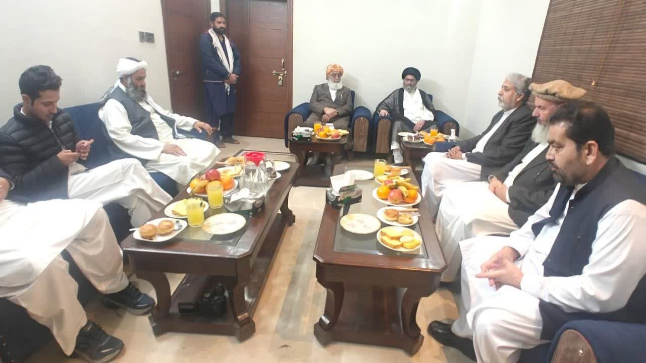 قائد ملت جعفریہ پاکستان سے مولانا فضل الرحمن کی ملاقات / سانحہ ترلائی پر تعزیت و افسوس کا اظہار