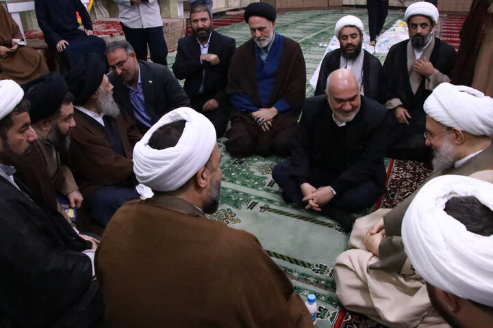 تصاویر/دومین گردهمایی سالانه دانش آموختگان مدرسه علمیه امام خمینی (ره) اهواز