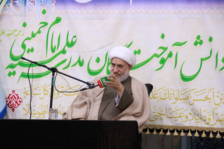 تصاویر/دومین گردهمایی سالانه دانش آموختگان مدرسه علمیه امام خمینی (ره) اهواز