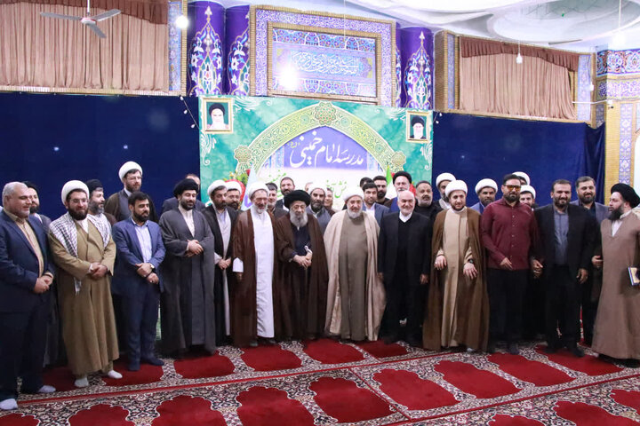 تصاویر/دومین گردهمایی سالانه دانش آموختگان مدرسه علمیه امام خمینی (ره) اهواز