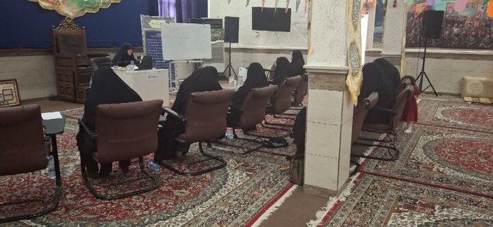 برگزاری کارگاه مهارت‌های همسرداری ویژه همسران طلاب در اهواز